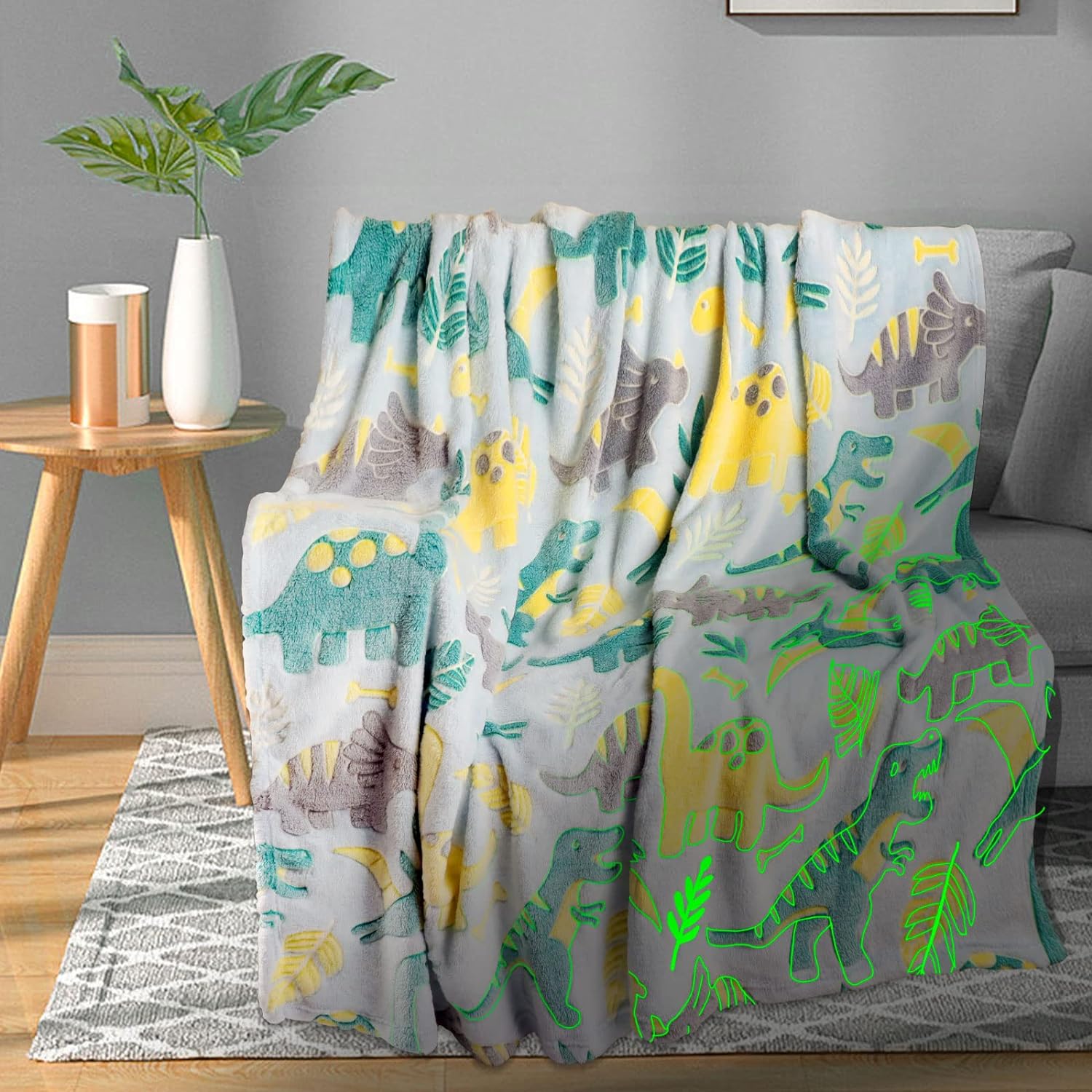 TEHALK Unicorn Glow in The Dark Blanket, Unicorn Blanket for Girls/Kids, Unicorns Gifts for Girls Age 3-12, Toddler Blanket for Kids, Soft Fleece Blanket Throw Birthday Gift 40"x60"