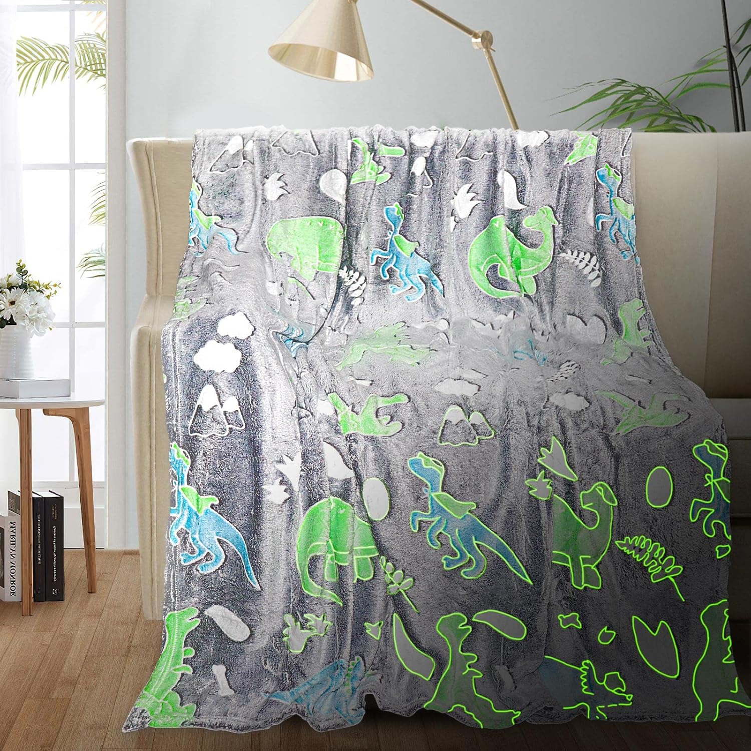 TEHALK Unicorn Glow in The Dark Blanket, Unicorn Blanket for Girls/Kids, Unicorns Gifts for Girls Age 3-12, Toddler Blanket for Kids, Soft Fleece Blanket Throw Birthday Gift 40"x60"